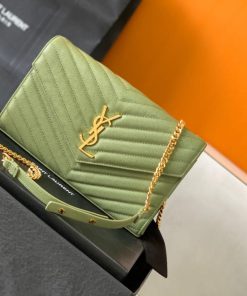 Design Cassandre Chain matelassé textured-leather wallet