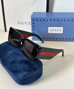 Design Gucci RECTANGULAR SUNGLASSES