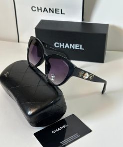 Design CHANEL Camellia CC Sunglasses