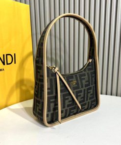 Design FENDI Mini Fendessence bag